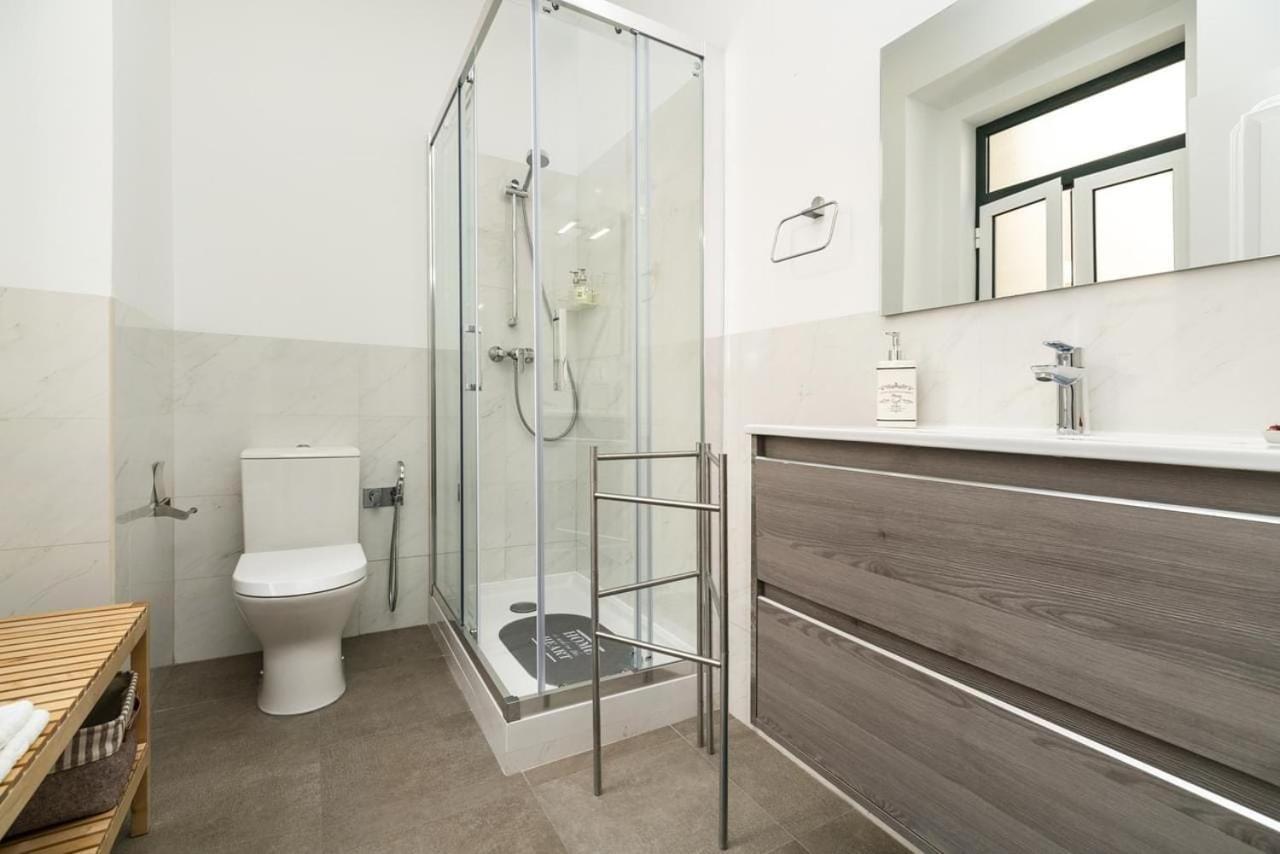 Groovy M2 R3 - Amazing Double Room With En-Suite Bathroom Lisbon Bagian luar foto